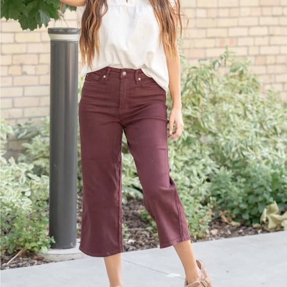 Judy Blue Judy Blue High Waist Tummy Control Garment
Dyed Wide Leg Crop Oxblood - Picture 2 of 9